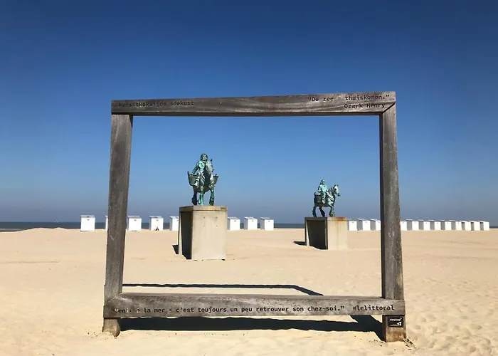 Apartment Estacade Zeedijk Koksijde